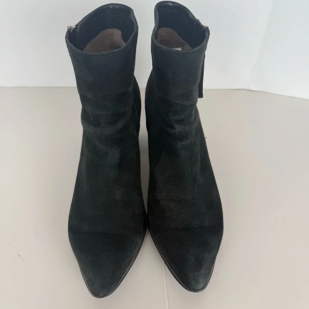 MICHAEL Michael Kors Ankle Bootie 9.5 Black Suede Side Zipper 2.5” Heel